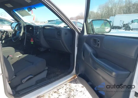 2003 Chevrolet S-10 Ls z USA, uszkodzony, nr VIN 1GCCS19X538246397